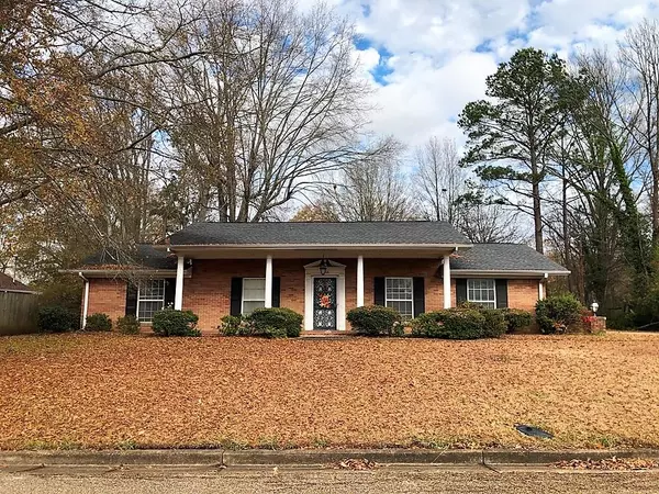 1006 Cleveland St., Tupelo, MS 38801