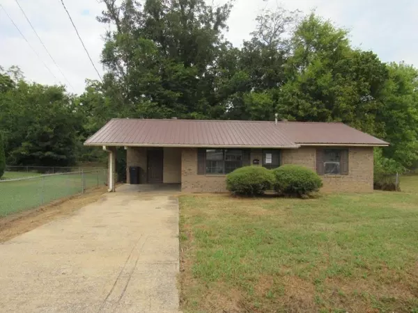 1219 White St., Corinth, MS 38834