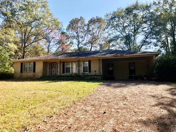 102 Gregory Dr., Mantachie, MS 38855