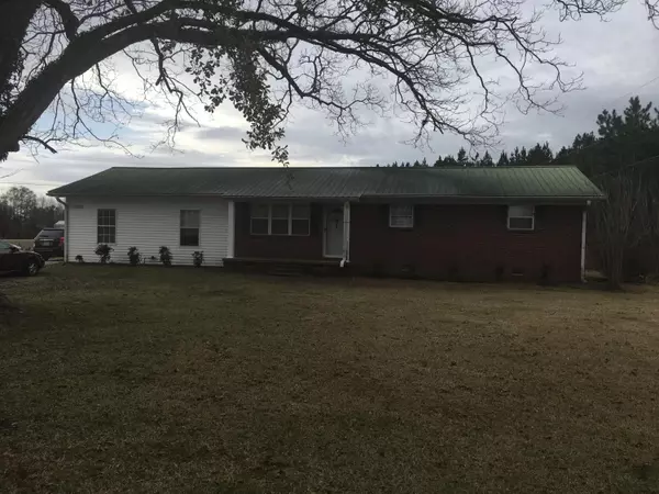 2260 Mantachie Creek Road, Mantachie, MS 38855