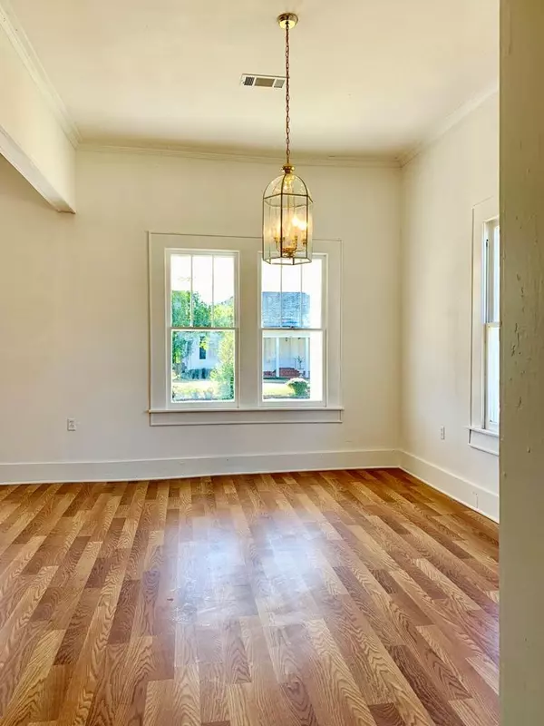 Houston, MS 38851,210 W Hamilton St.