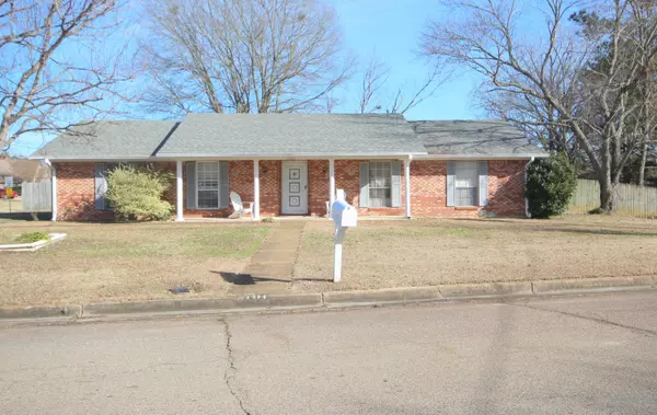 2101 President Ave., Tupelo, MS 38801