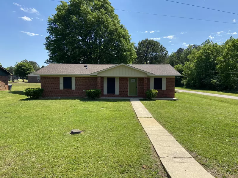 1054 Sandhill Ave., Baldwyn, MS 38824