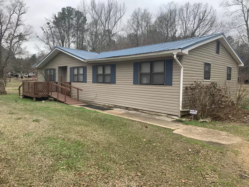 10016 Bentonite Mine Road, Aberdeen, MS 39730