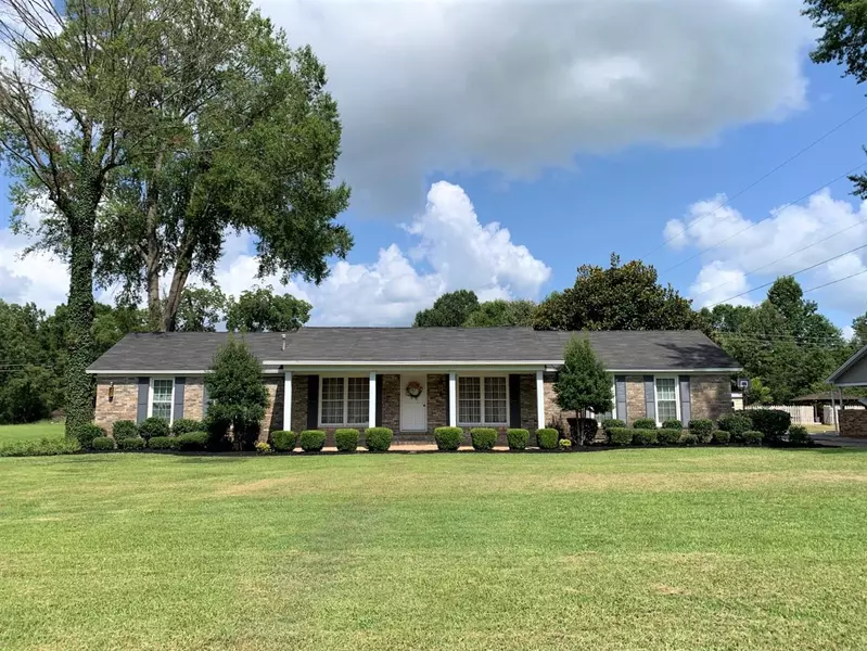 744 N 4th St., Baldwyn, MS 38824