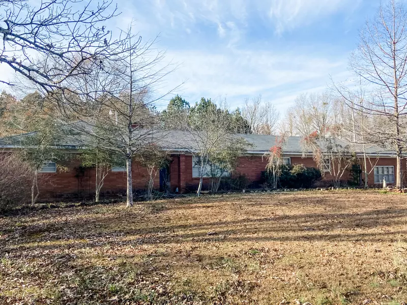 50283 Jonesboro Road, Aberdeen, MS 39730