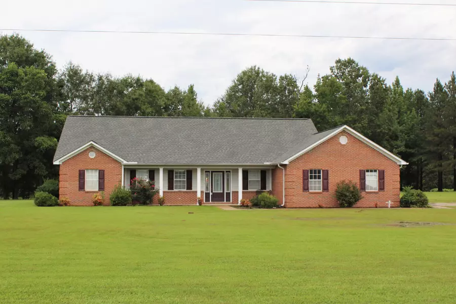 181 Old Trace Dr., Baldwyn, MS 38824