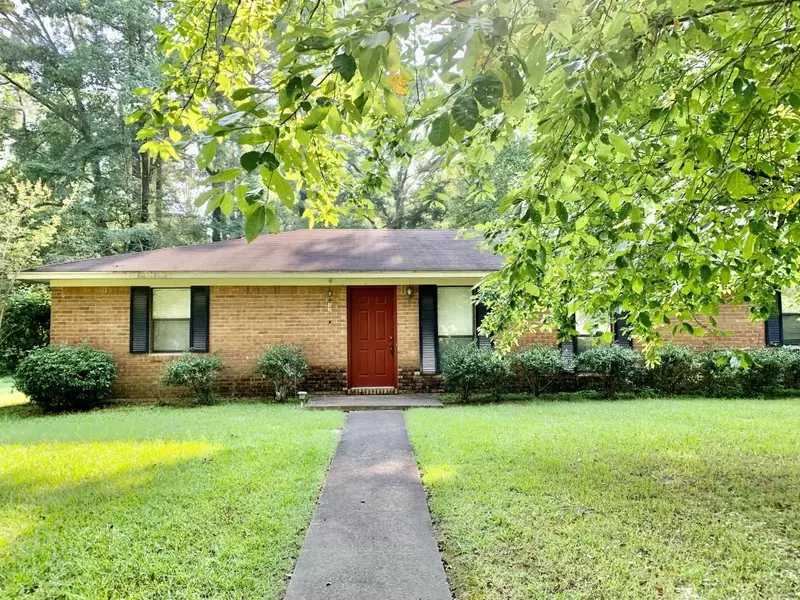 707 Bellview, Aberdeen, MS 39730