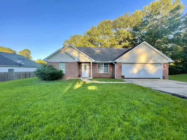 124 Simmons Dr., Shannon, MS 38868