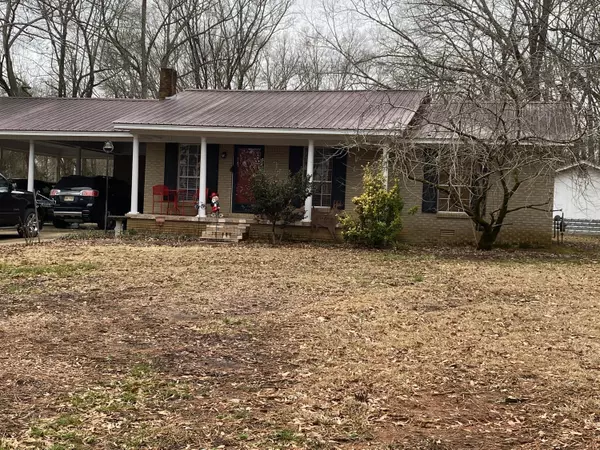 428 Chicksaw Dr., New Albany, MS 38652