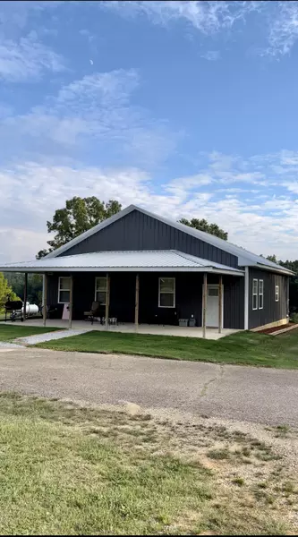 9701 MS-72, Walnut, MS 38683