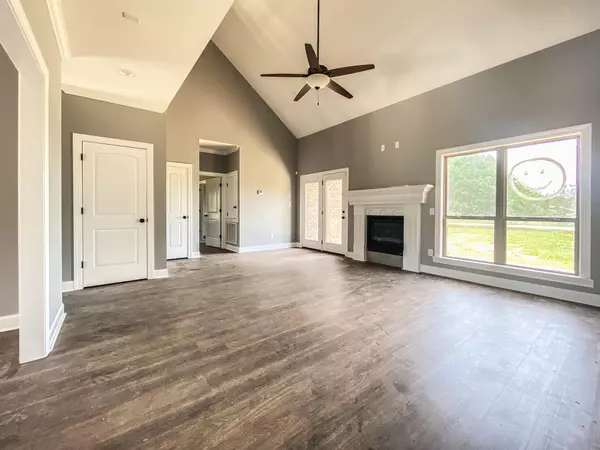 Tupelo, MS 38801,512 Wooten