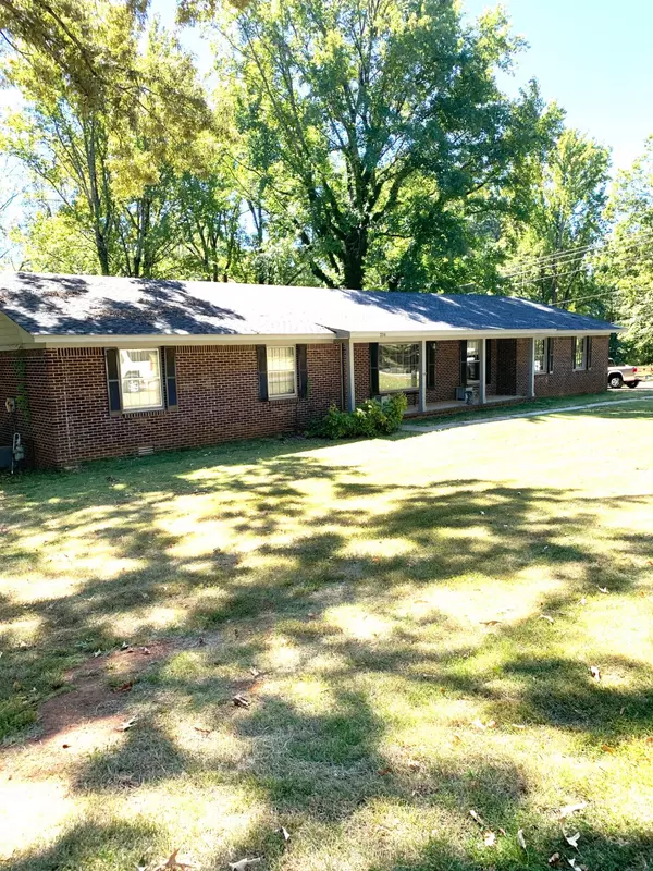 New Albany, MS 38652,216 Marilyn Dr.