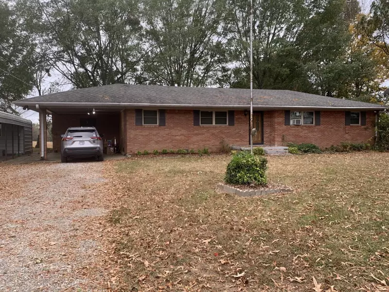 2455 Wells Road, Pontotoc, MS 38863