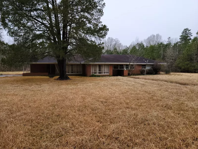 291 MS-47, West Point, MS 39773