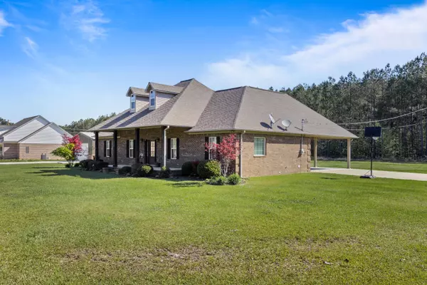 Smithville, MS 38870,60020 Whispering Pines Dr.