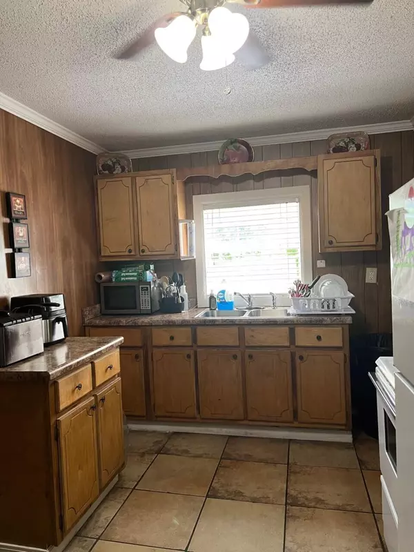 Okolona, MS 38860,111 Adams St.