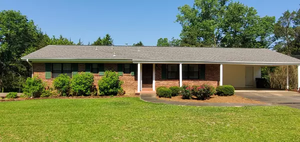 301 E Skyline Dr., Booneville, MS 38829