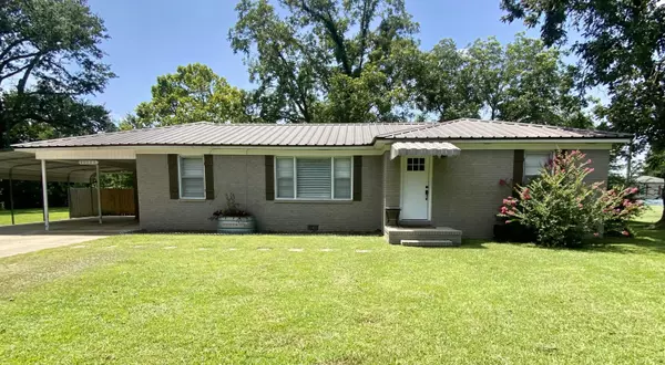 60026 Jefferson St., Smithville, MS 38870