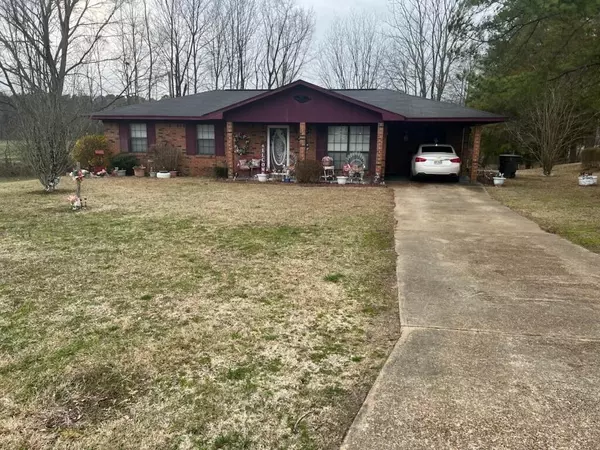 1045 Sandhill Ave., Baldwyn, MS 38824