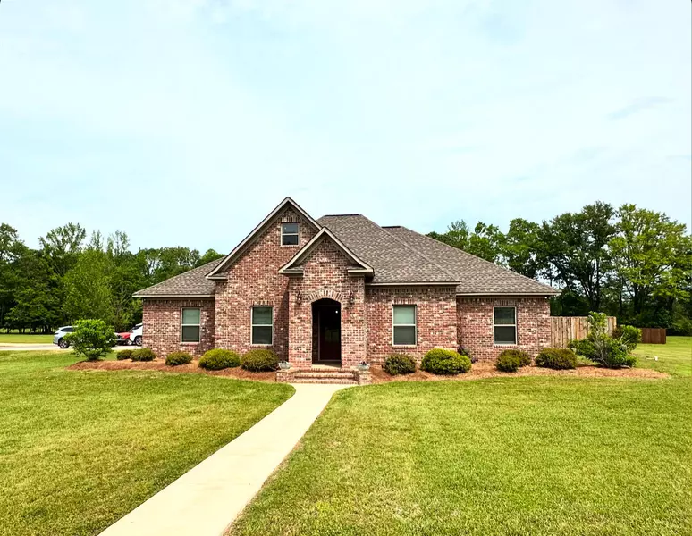 173 Rd 1477, Mooreville, MS 38857