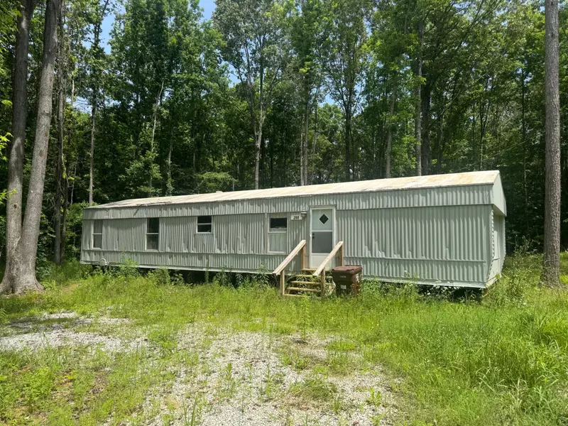 288 CR 1390, Mooreville, MS 38857