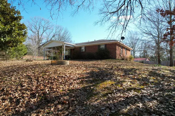 72 Oakview St., Potts Camp, MS 38659