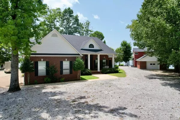 50016 Huck Lann Dr, Amory, MS 38821