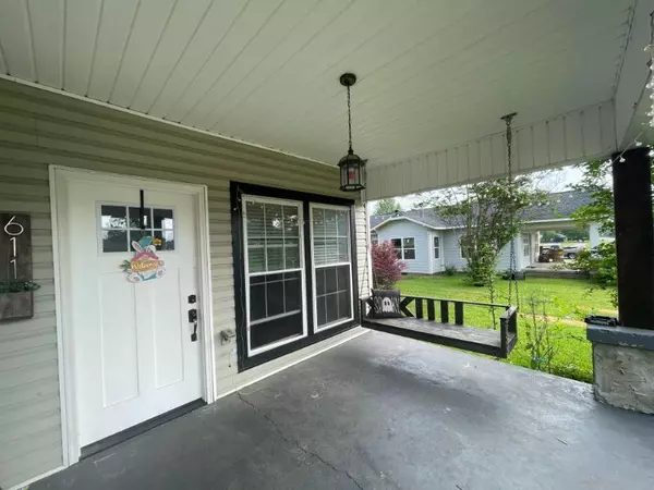 Amory, MS 38821,611 5th Avenue North