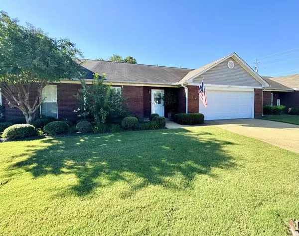 1219 Avonlea, Tupelo, MS 38801