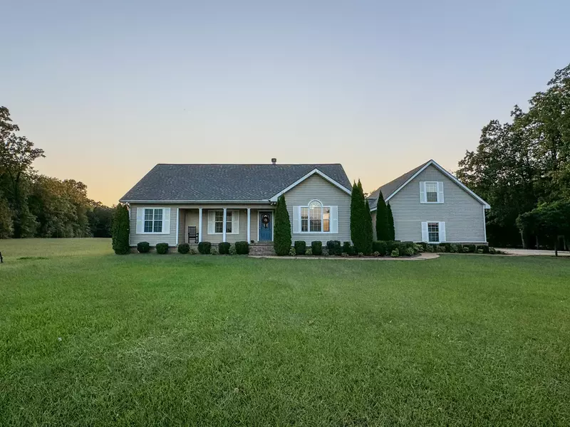 214 Pauls Dr., Pontotoc, MS 38863