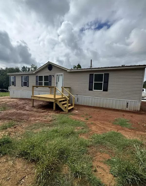 1731 Benjamin Road Road, Thaxton, MS 38871