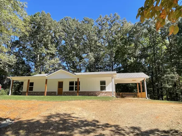 Ecru, MS 38841,584 Clayton Road