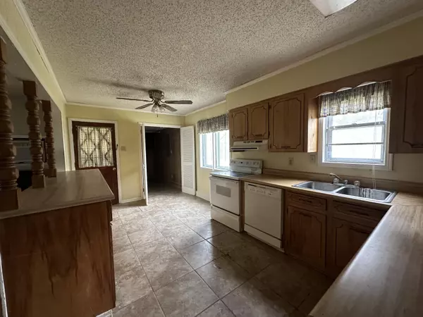 Corinth, MS 38834,2102 N Parkway