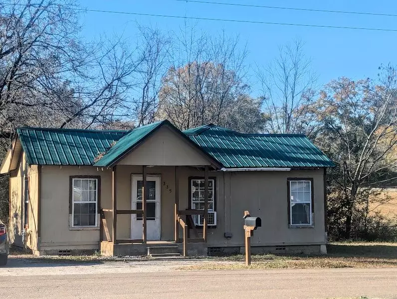 335 Latimer St., Baldwyn, MS 38824