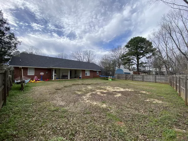 Mantachie, MS 38855,910 Murphy Road