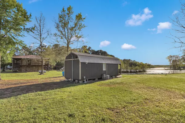 Aberdeen, MS 39730,50067A Deer Road