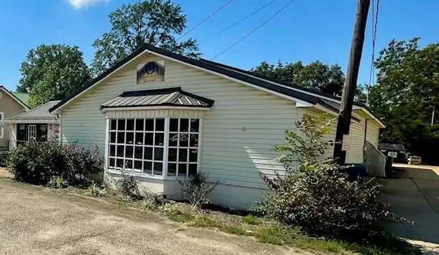 243 HWY 15 NORTH, Pontotoc, MS 38863