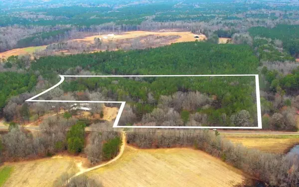 CR 306,  Calhoun City,  MS 38916