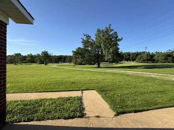 Pontotoc, MS 38863,429 Hwy 15 S