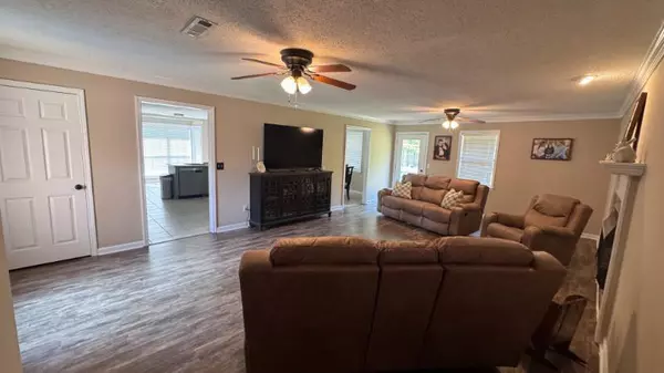 Pontotoc, MS 38863,80 Hardin Cr.