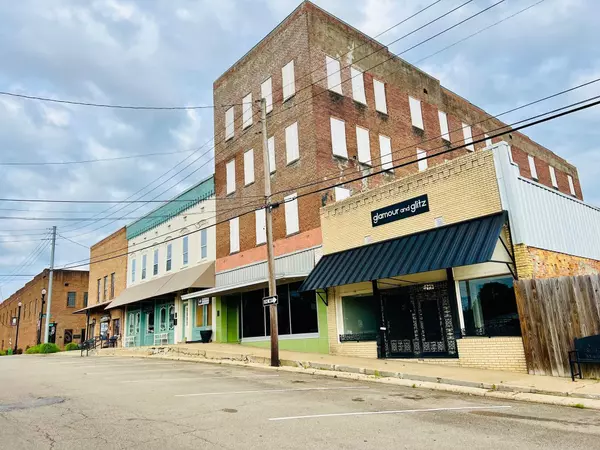 Booneville, MS 38829,112 W College