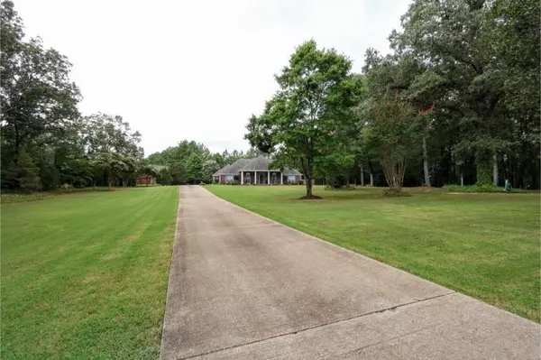 Saltillo, MS 38866,153 Old Payne