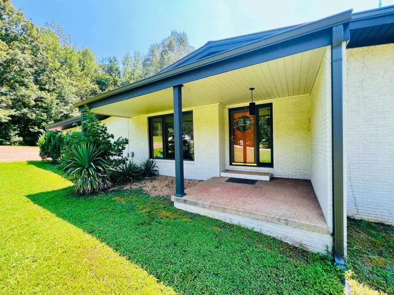 103 W Franks Road, Booneville, MS 38829