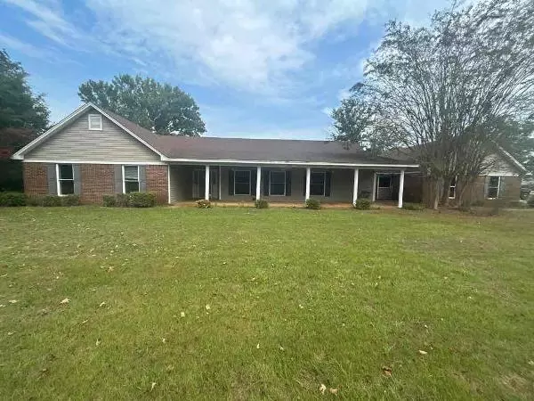 50003 Robinson W Cr., Amory, MS 38821