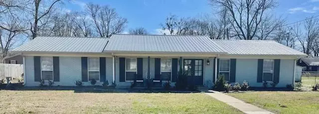 282 MAIN STREET, Pontotoc, MS 38841