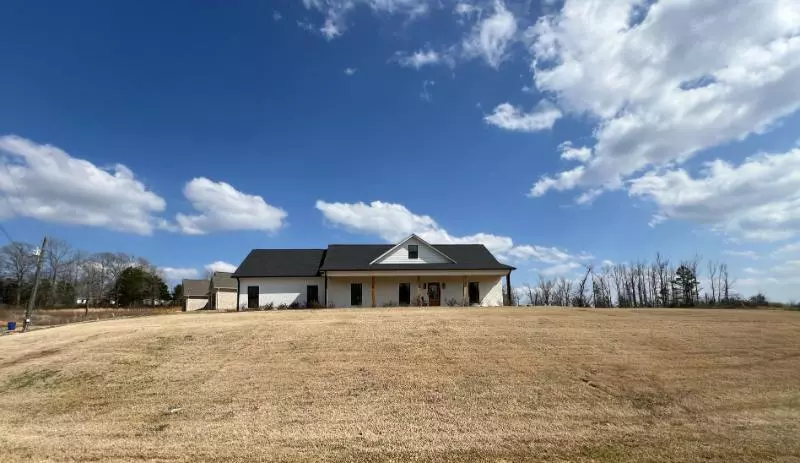 478 Olde Towne, Pontotoc, MS 38863