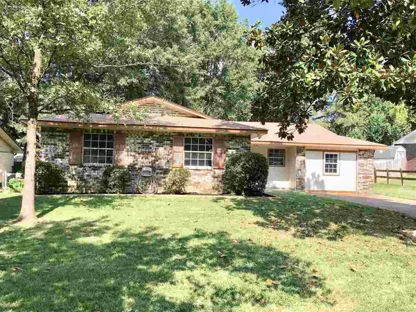 2192 HOLBROOK CV, Southaven, TN 38671