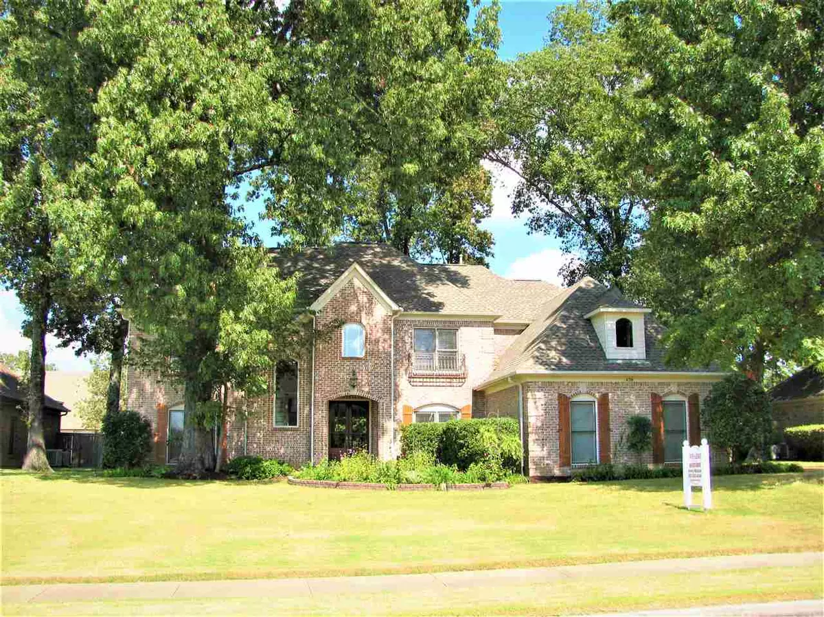 Collierville, TN 38017,438 E TUSCUMBIA CV