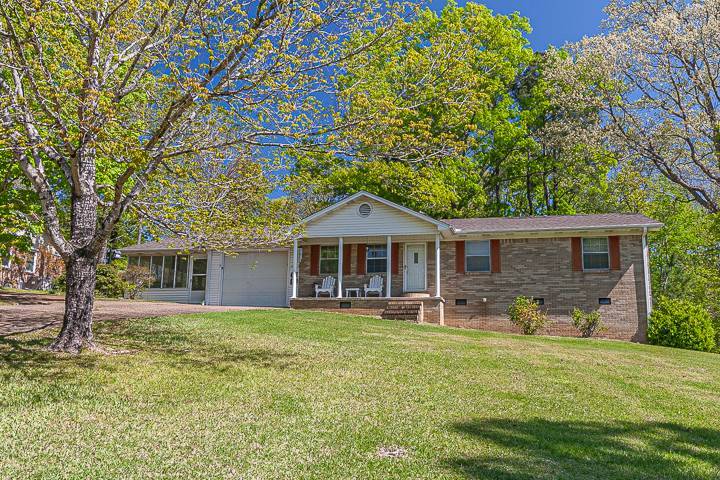 Selmer, TN 38375,265 HILLHURST DR